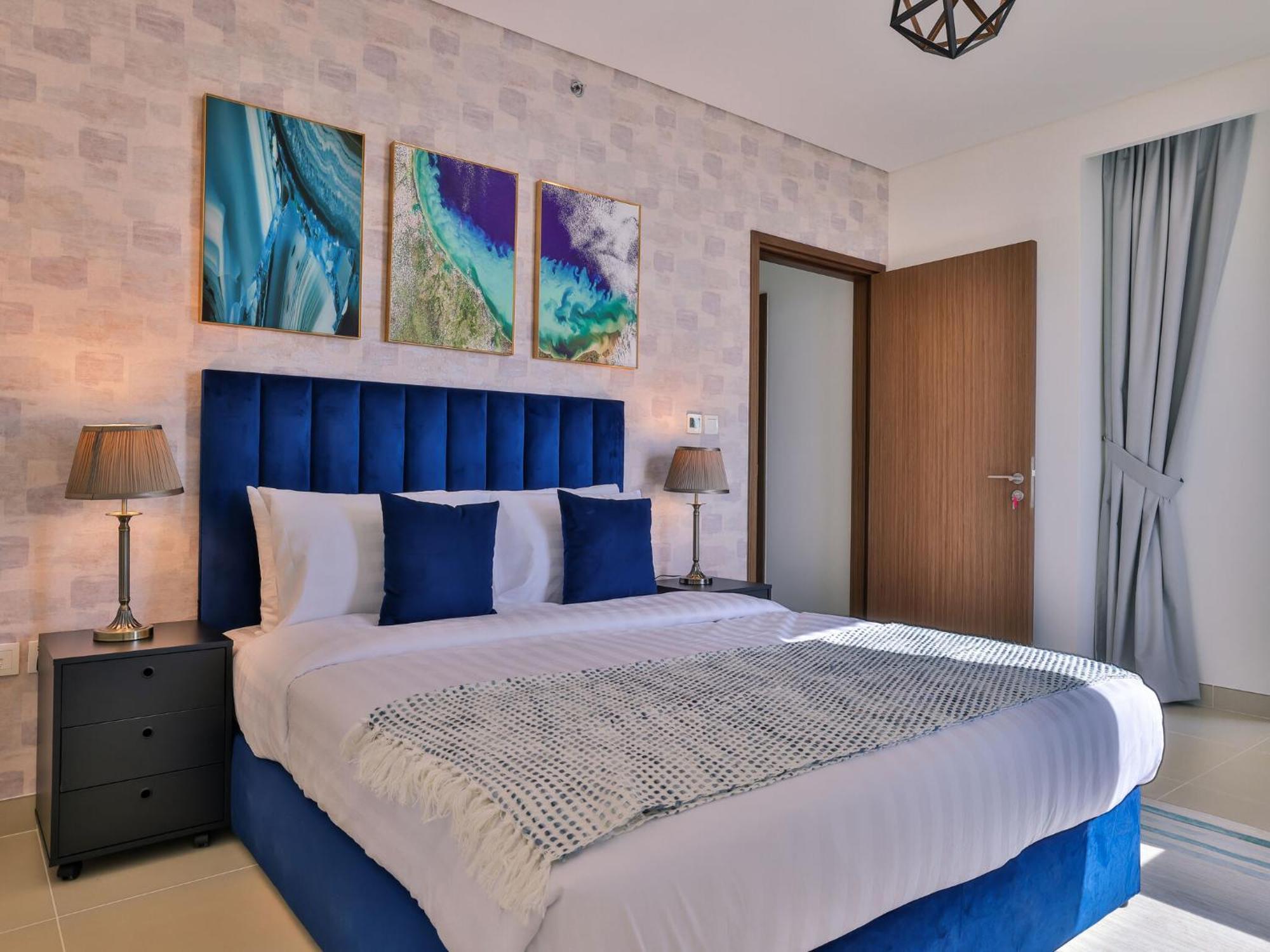 Luxurious Apartments Dubai Marina Views Pool Gym By Sojo Stay Bagian luar foto