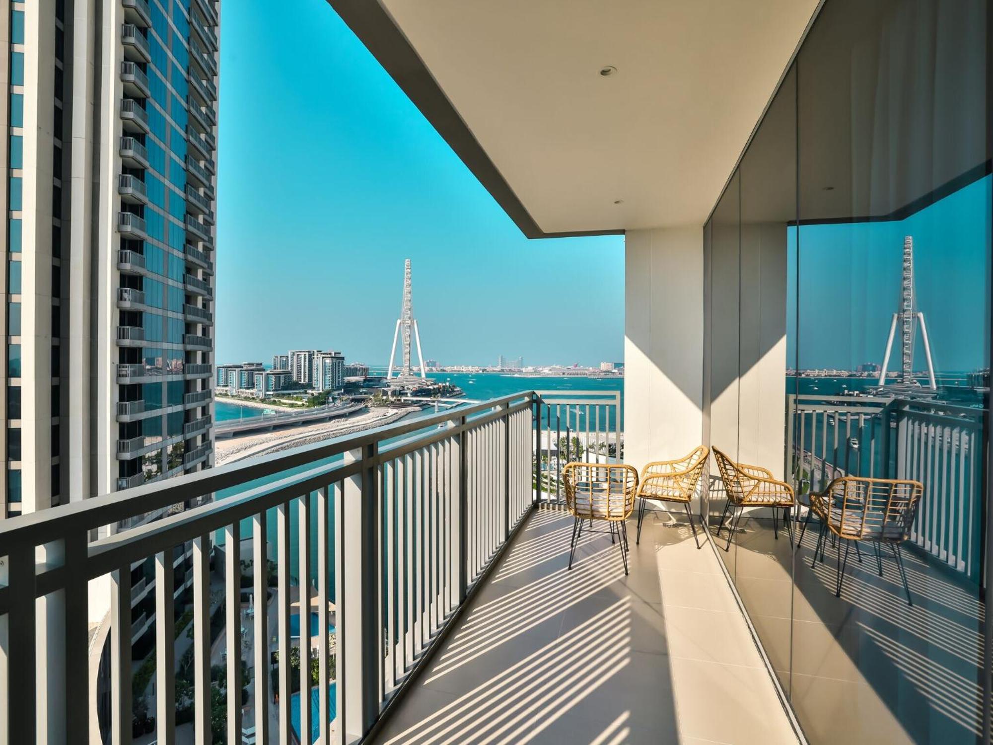 Luxurious Apartments Dubai Marina Views Pool Gym By Sojo Stay Bagian luar foto