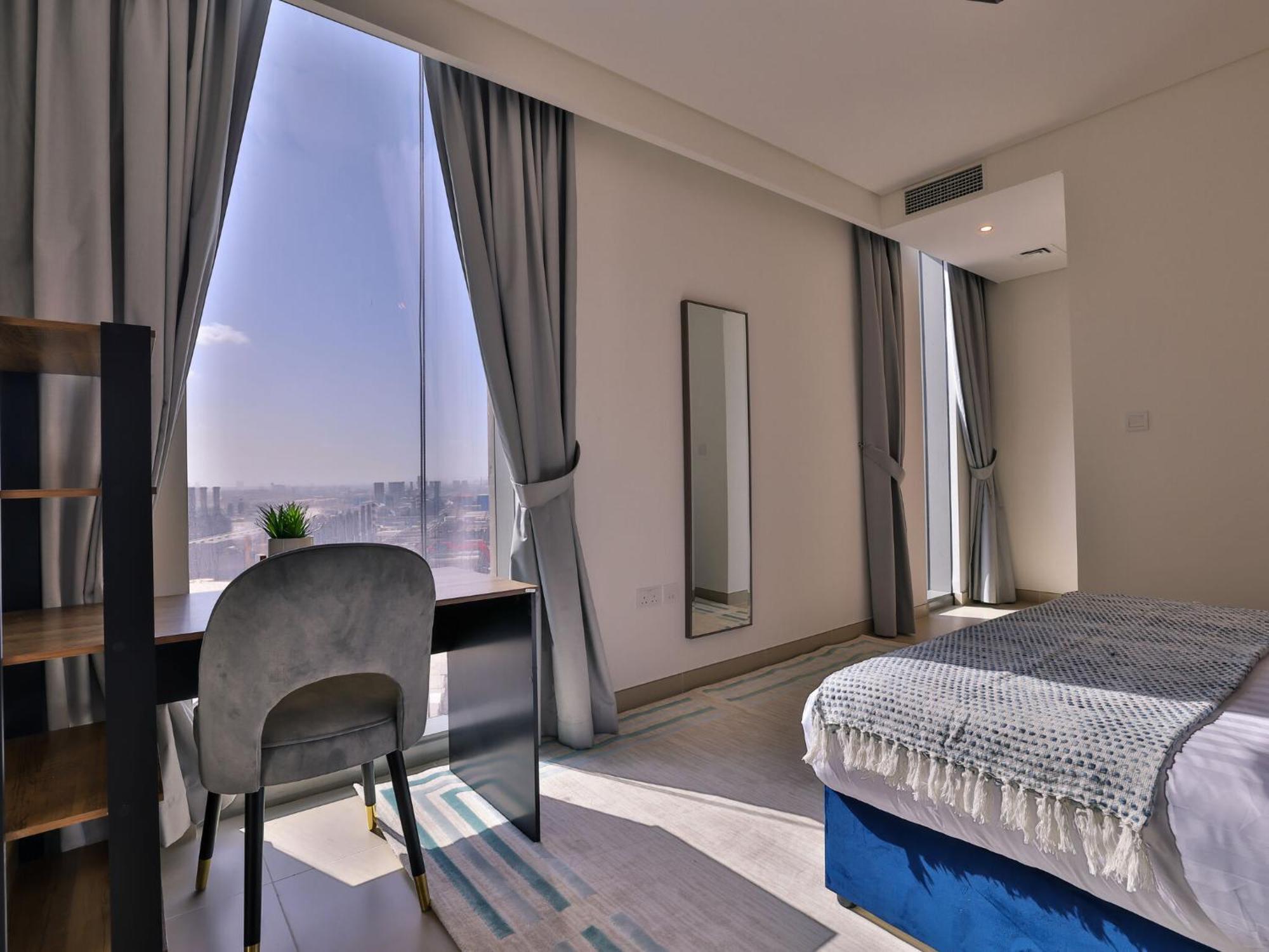 Luxurious Apartments Dubai Marina Views Pool Gym By Sojo Stay Bagian luar foto